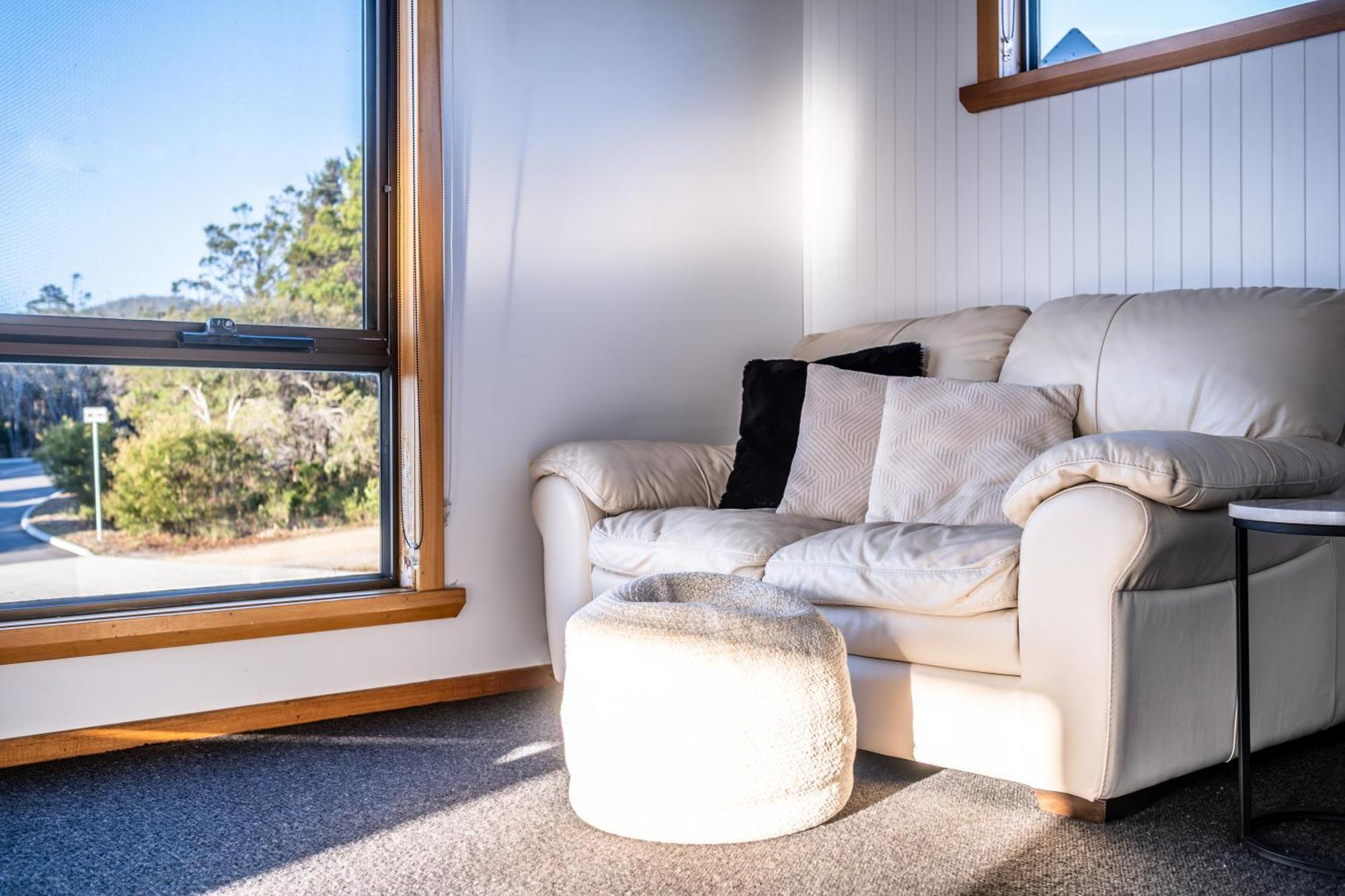 The Lookout ~ Large Family House With Views Villa Коулс Бей Екстериор снимка